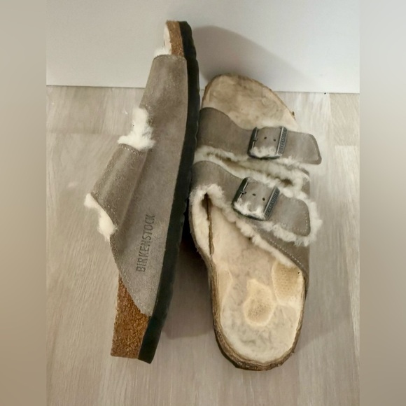 Womens Birkenstock Arizona Sz 41 US 10 Sherpa Fur Suede Shearling Sandals - Picture 8 of 8